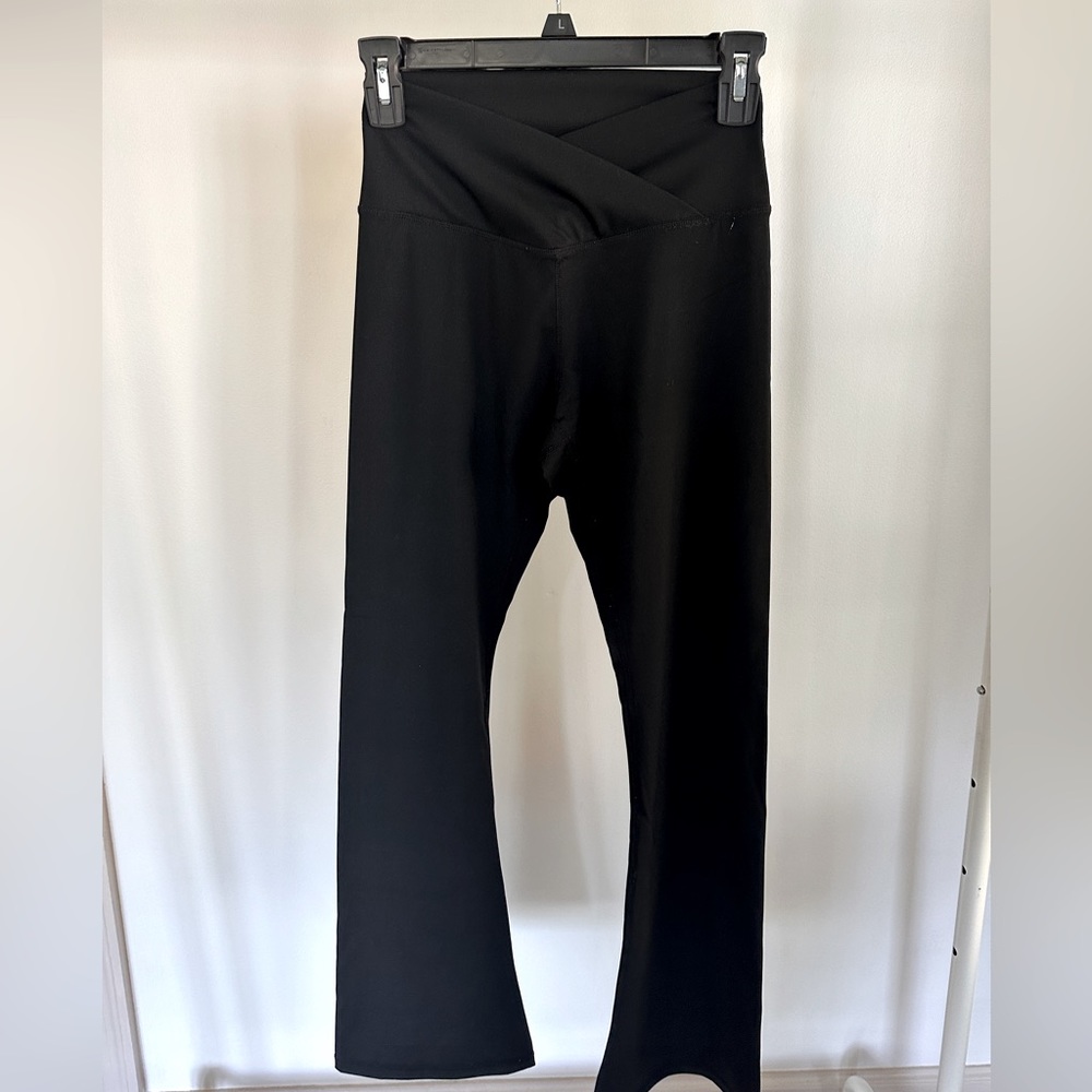 SOLD High rise crossover Amazon flare leggings